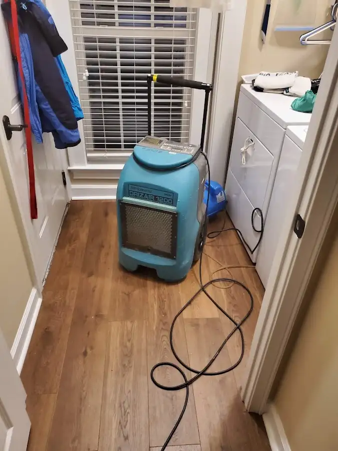 Commercial dehumidifier deployed for Flood Damage Cleanup in Plant City